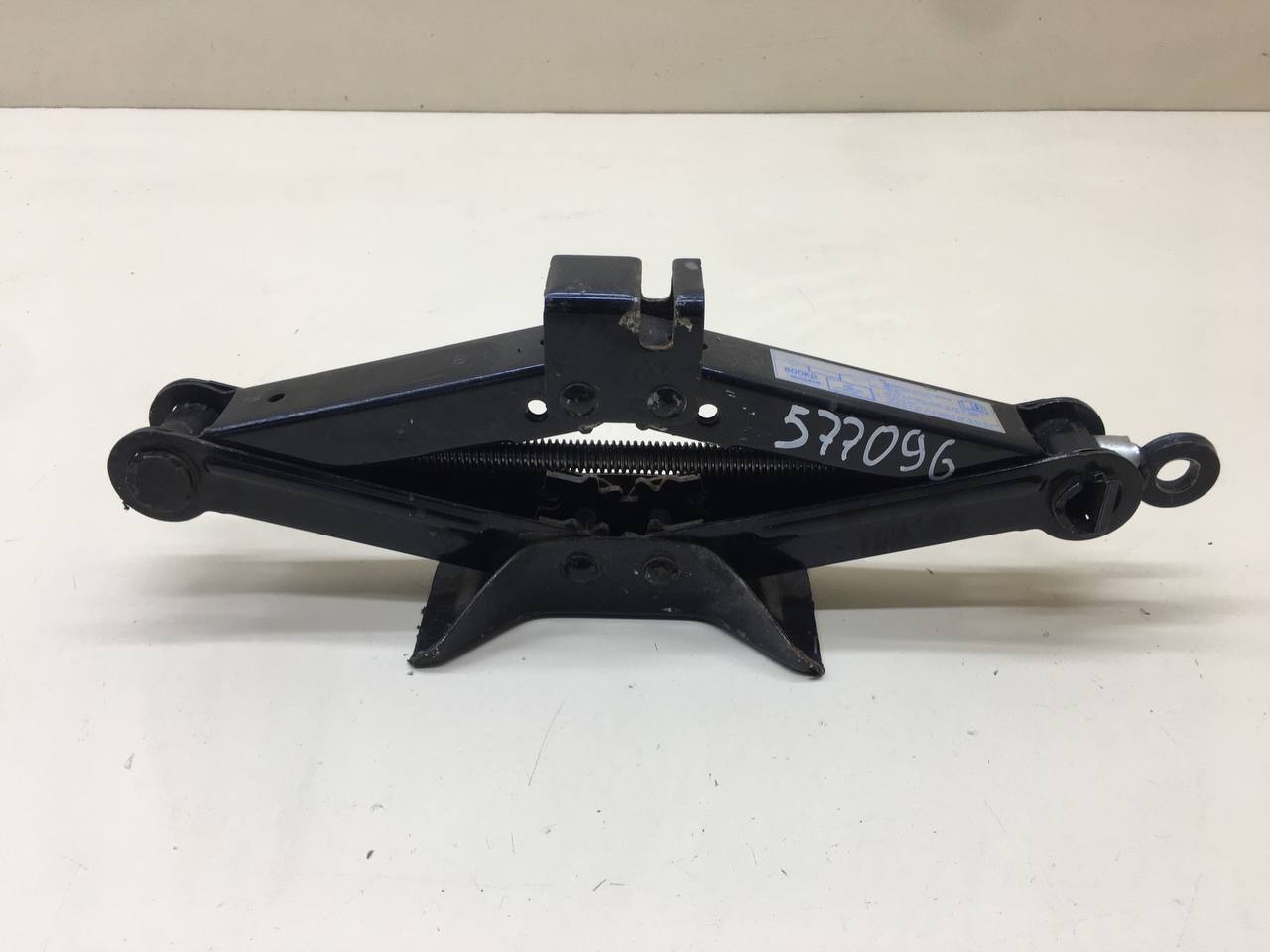 Домкрат Mazda Mazda 2 (DE) 2007-2014 Домкрат Mazda Mazda 2 (DE) 2007-2014