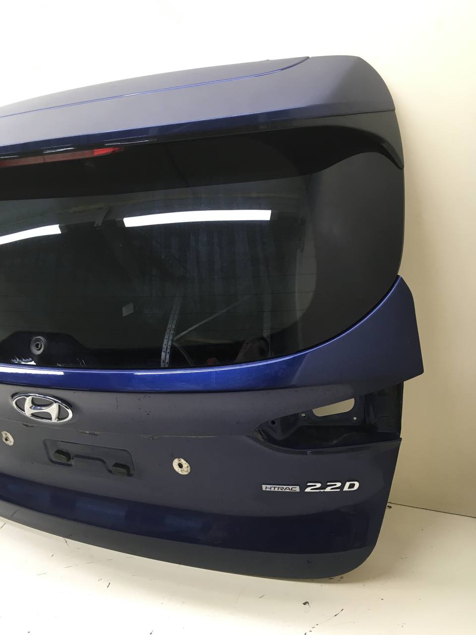 Дверь багажника со стеклом Hyundai Santa Fe (TM) 2018-2022 Дверь багажника со стеклом Hyundai Santa Fe (TM) 2018-2022