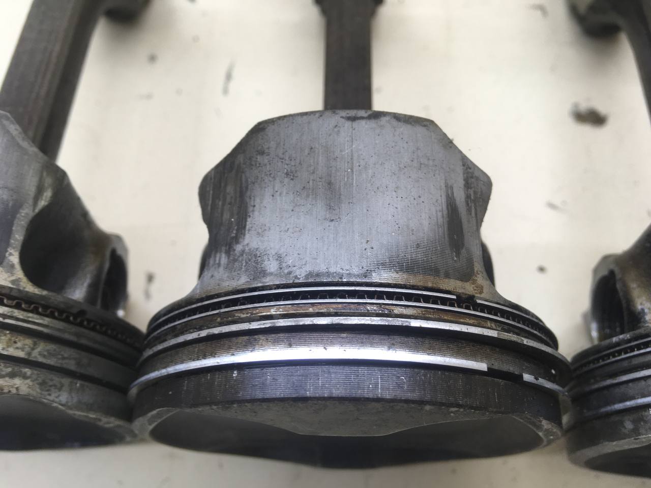 Поршень с шатуном Chevrolet Cobalt (T250) 2011-2015 Поршень с шатуном Chevrolet Cobalt (T250) 2011-2015