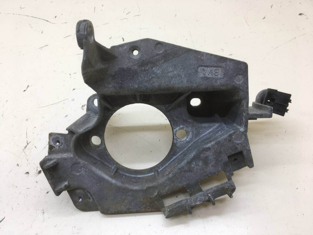 Кронштейн опоры КПП Renault Symbol (2) 2008-2012