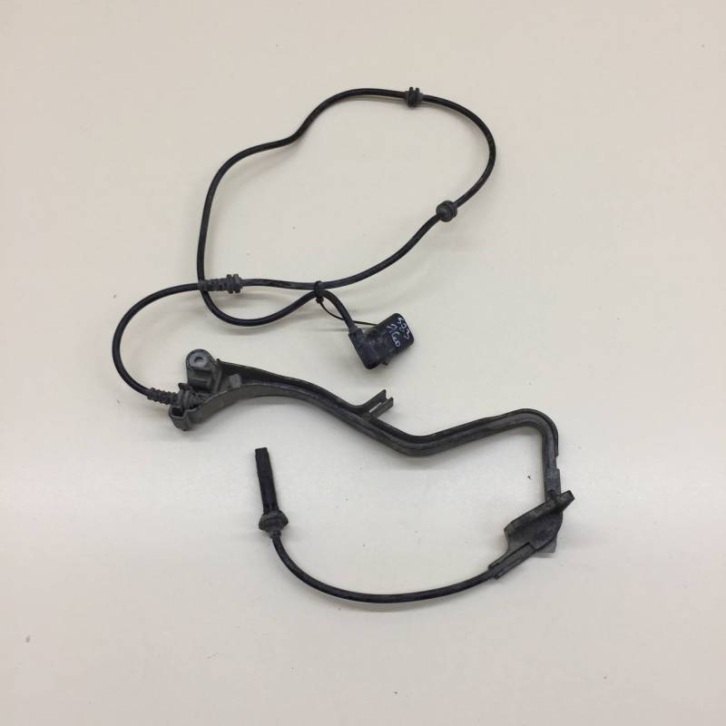 Датчик ABS передний левый Mercedes-Benz C-Class (W205) 2014>