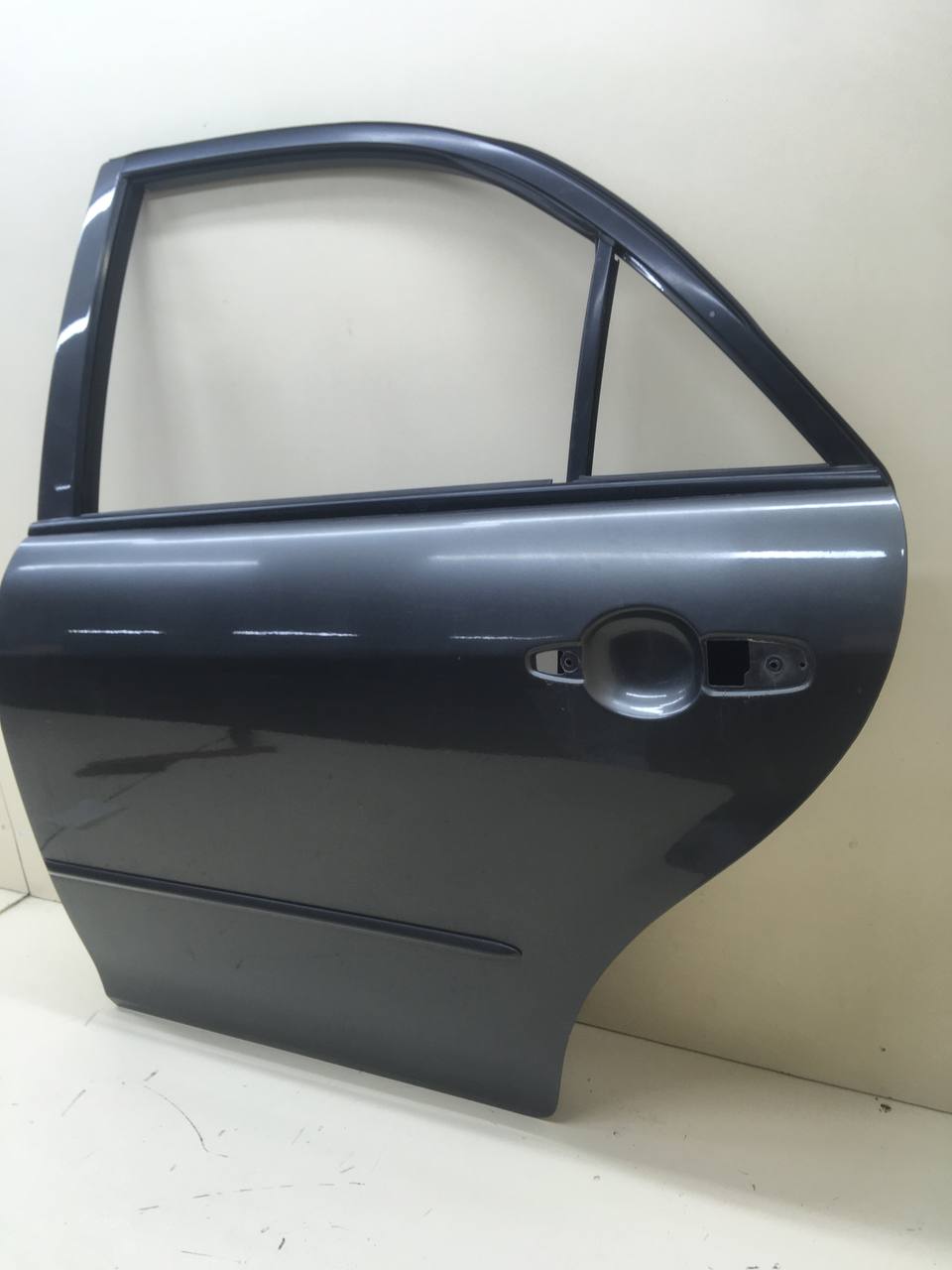 Дверь задняя левая Mazda Mazda 6 (GG) 2002-2007 Дверь задняя левая Mazda Mazda 6 (GG) 2002-2007