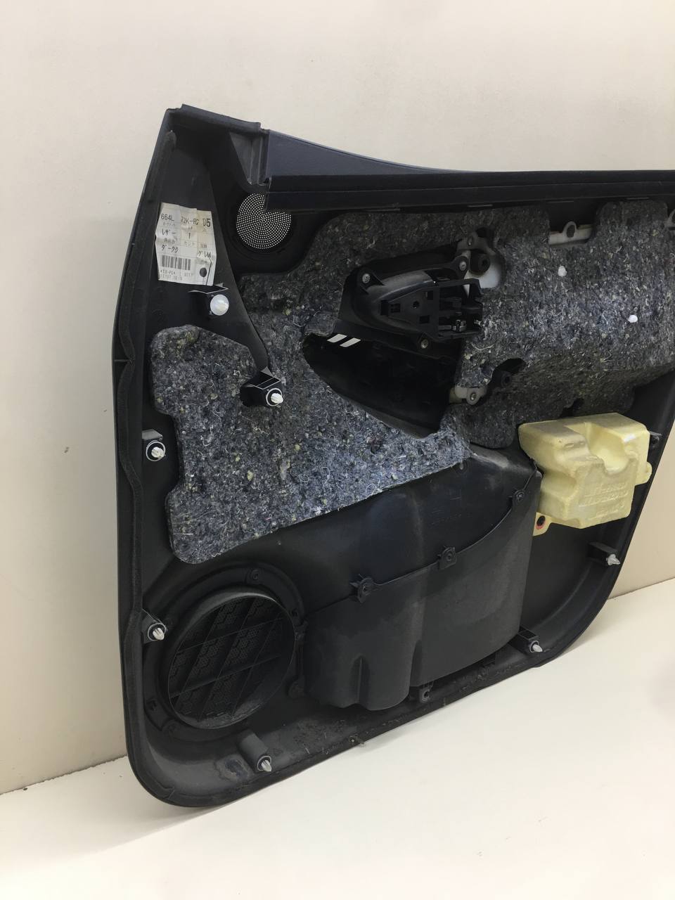 Обшивка двери передней левой Toyota Rav 4 (A30) 2006-2013