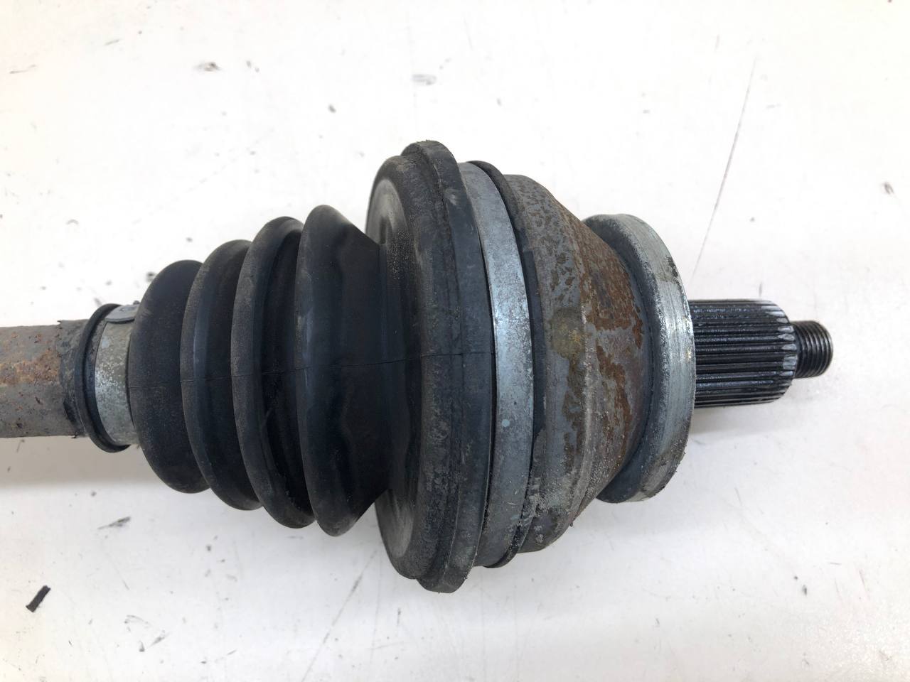 Полуось передняя левая Volkswagen Polo (MK5) 2011-2020 Полуось передняя левая Volkswagen Polo (MK5) 2011-2020
