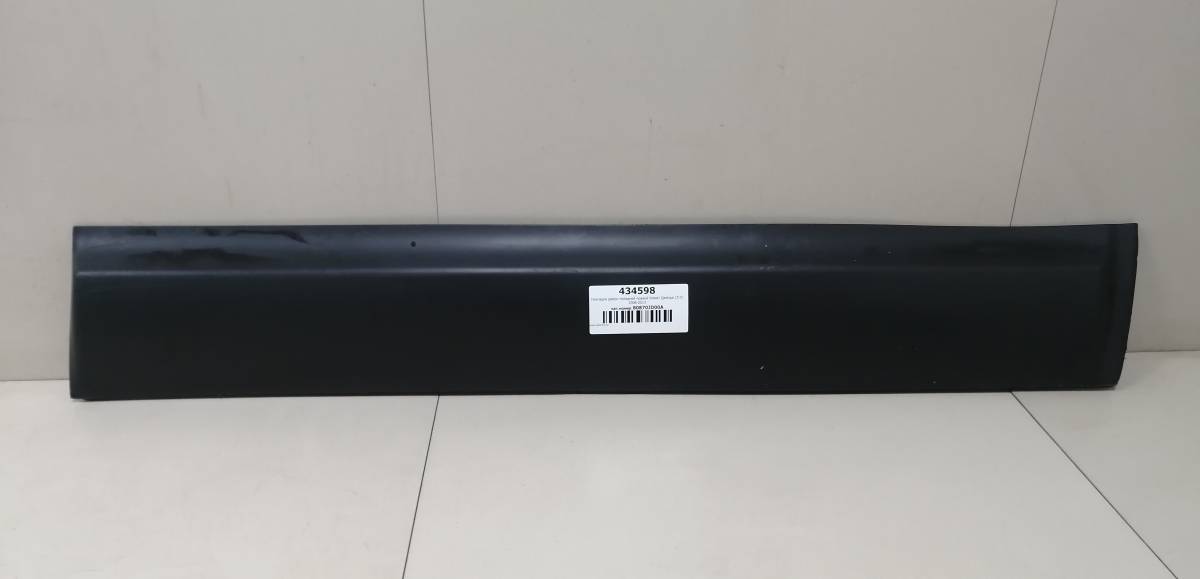Накладка двери передней правой Nissan Qashqai (J10) 2006-2013
