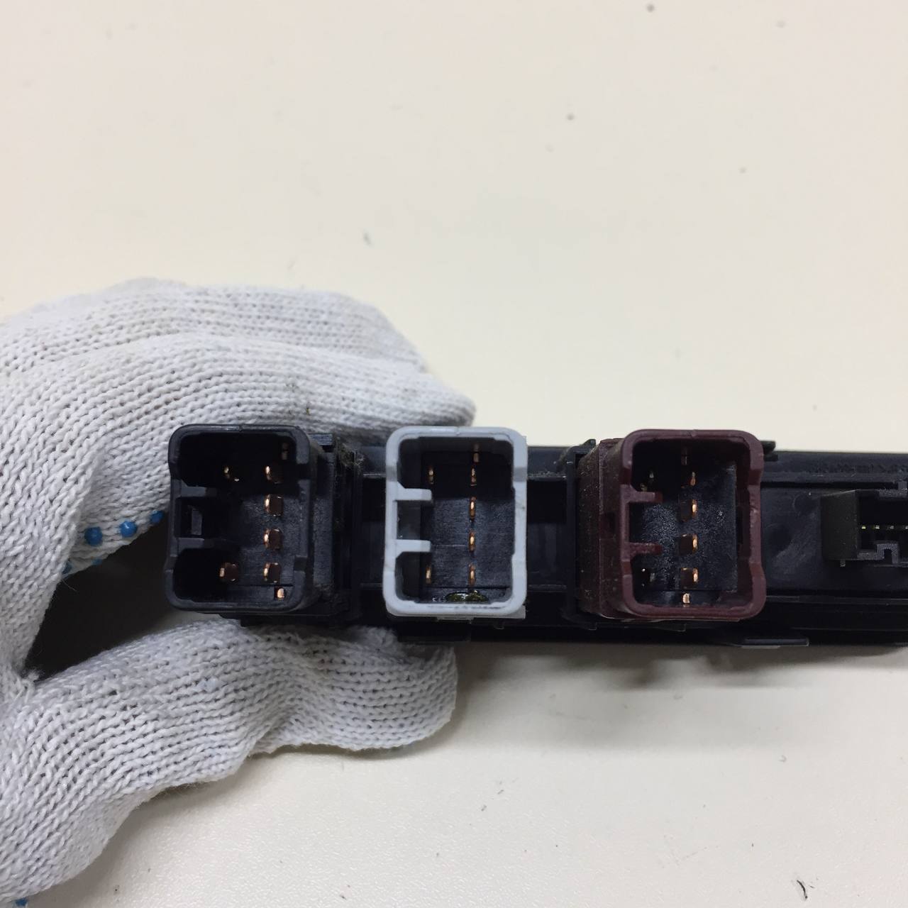 Блок кнопок Hyundai ix35 (LM) 2010-2015 Блок кнопок Hyundai ix35 (LM) 2010-2015