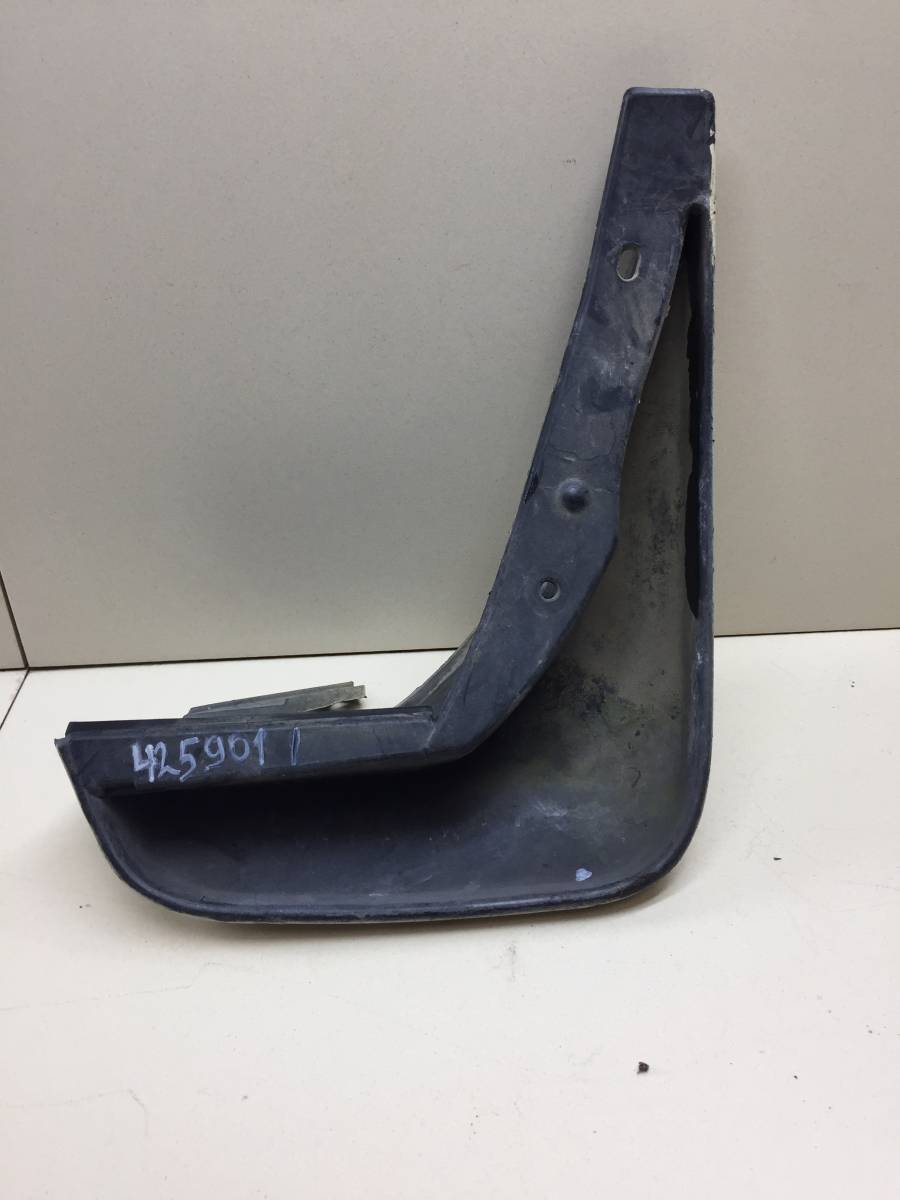 Брызговик задний левый Honda Fit (GD1) 2001-2007