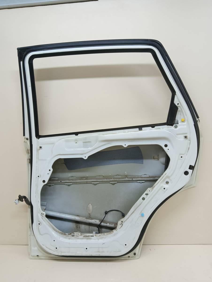 Дверь задняя правая Hyundai ix55 2007-2013