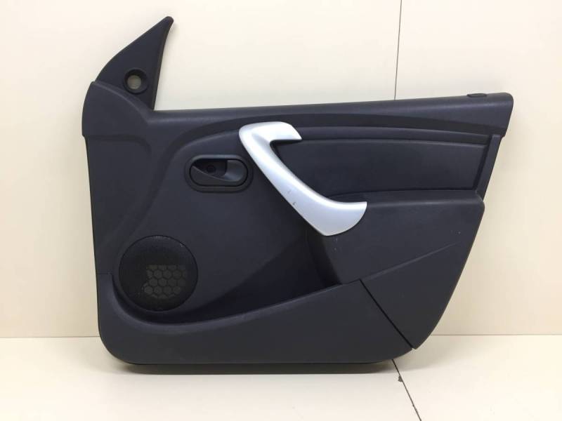 Обшивка двери передней правой Lada Largus 2012>