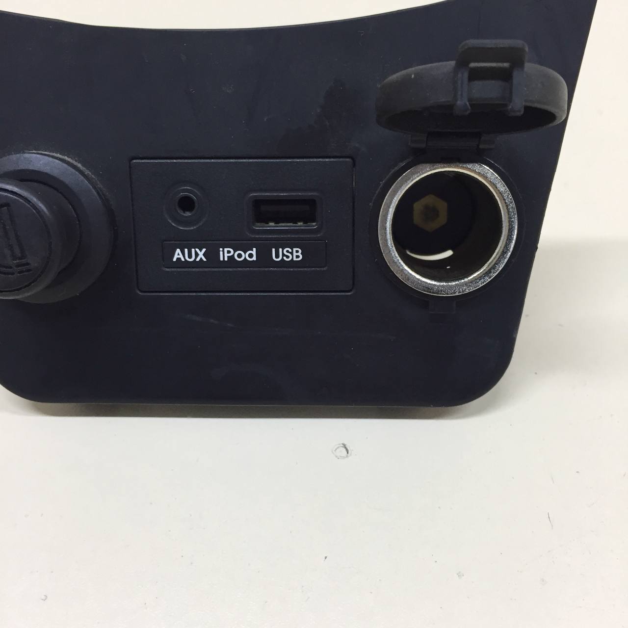Разъем (USB AUX) Hyundai Solaris (RB) 2010-2017 Разъем (USB AUX) Hyundai Solaris (RB) 2010-2017