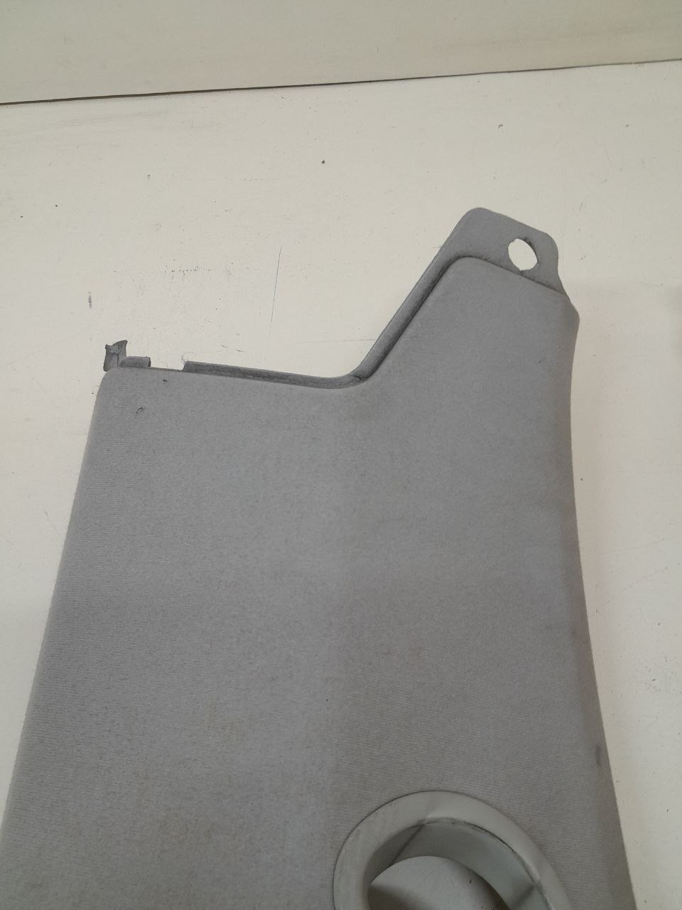 Обшивка стойки Land Rover Discovery 3 (L319) 2004-2009 Обшивка стойки Land Rover Discovery 3 (L319) 2004-2009