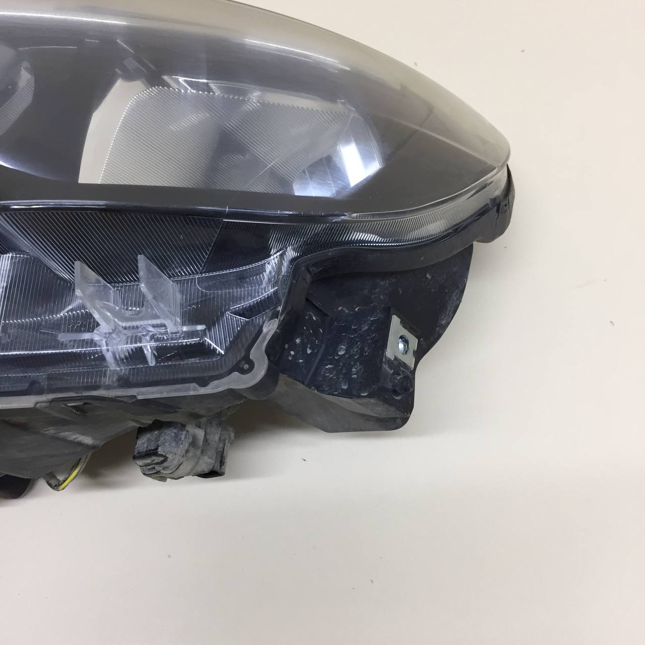 Фара левая Lada Vesta 2015>