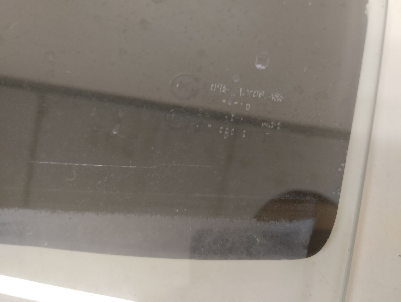 Стекло двери задней левой Hyundai Solaris (RB) 2010-2017