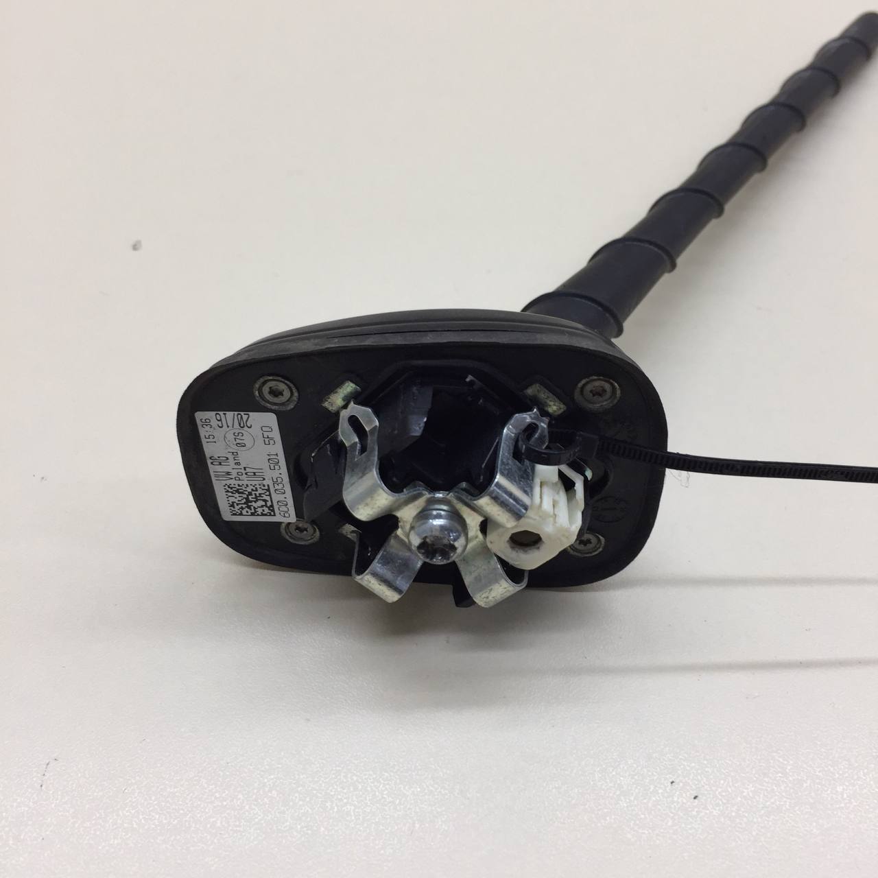 Антенна Skoda Rapid 2012-2020