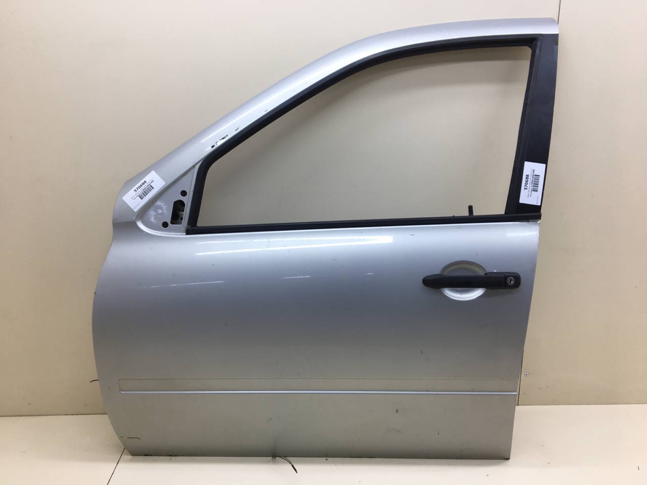 Дверь передняя левая Lada Granta 2011>