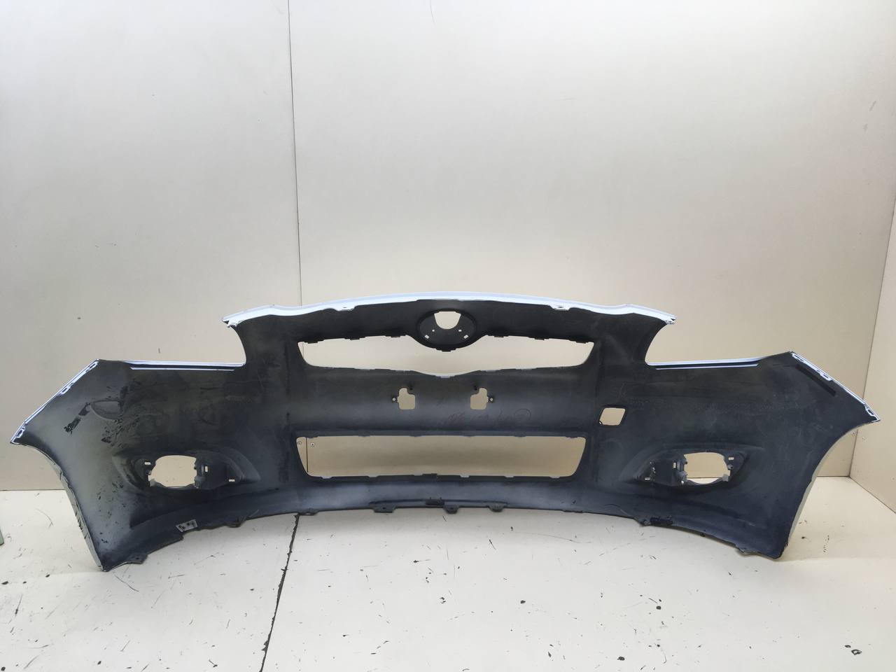 Бампер передний Toyota Vitz P90 2005-2011 Бампер передний Toyota Vitz P90 2005-2011