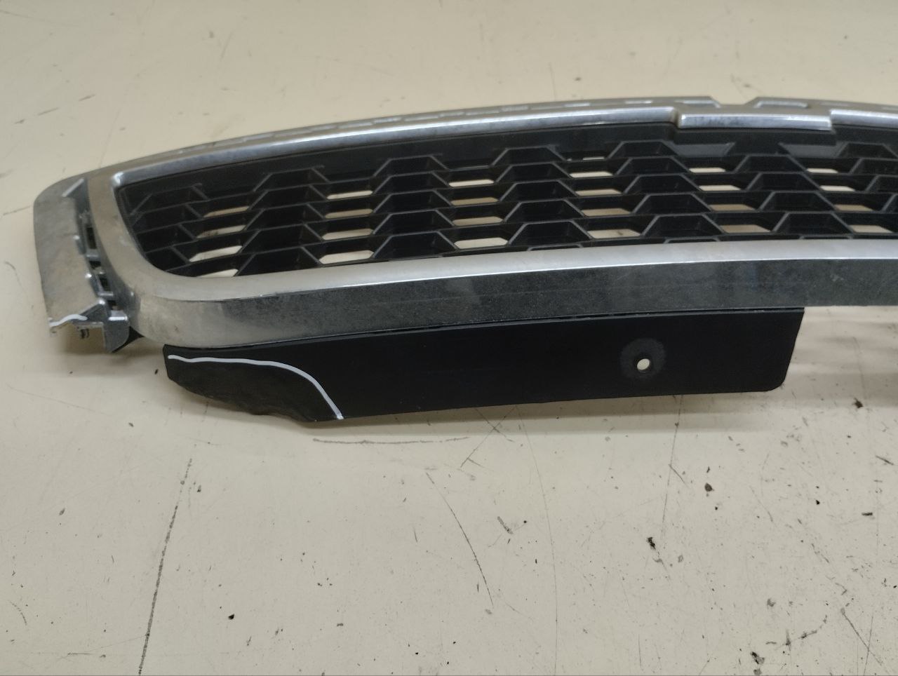 Решетка радиатора Chevrolet Captiva (C140) 2011-2016 Решетка радиатора Chevrolet Captiva (C140) 2011-2016