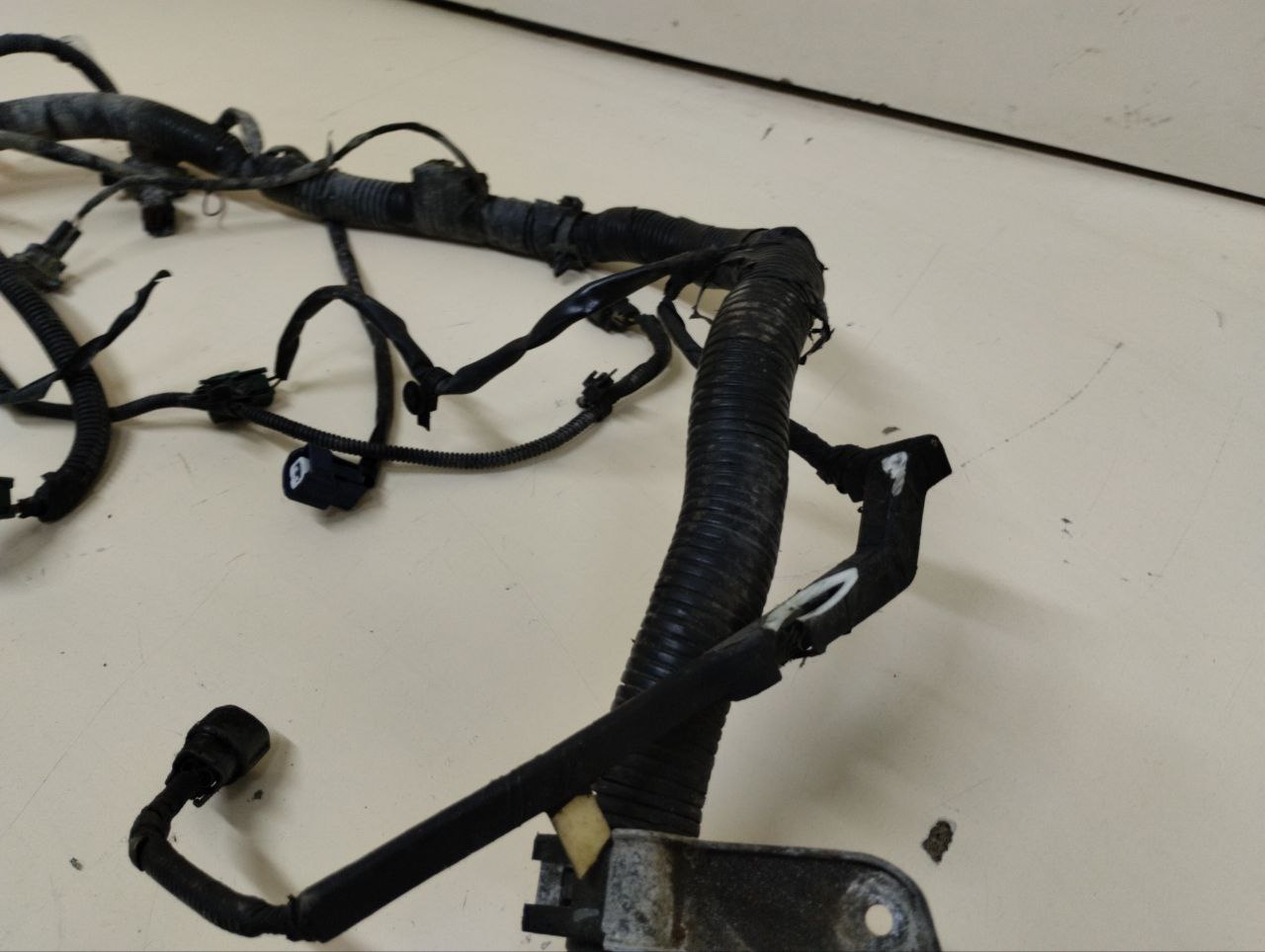 Проводка двс Nissan Almera Classic (B10) 2006-2013 Проводка двс Nissan Almera Classic (B10) 2006-2013
