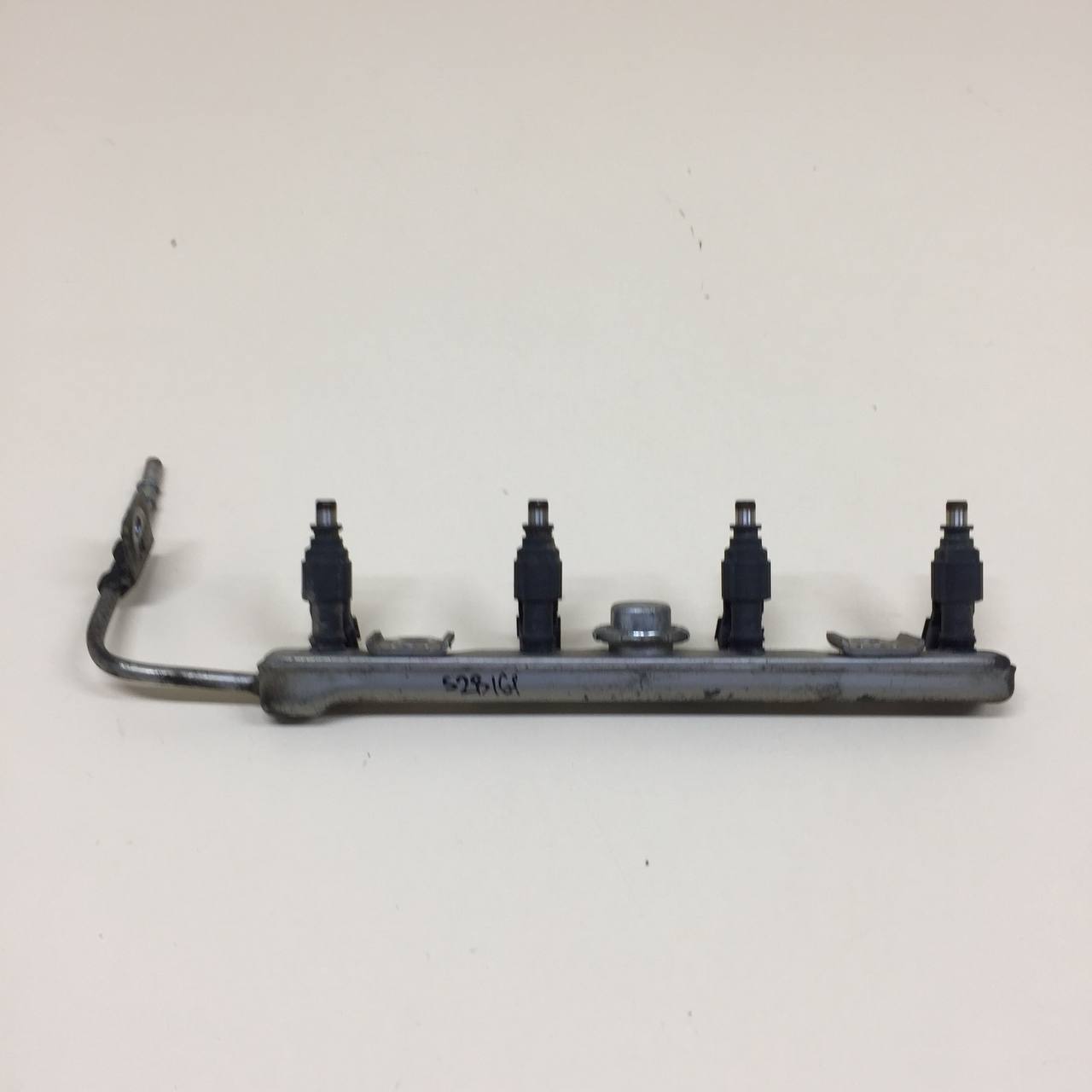 Рейка топливная (рампа) Toyota Auris (E150) 2006-2012