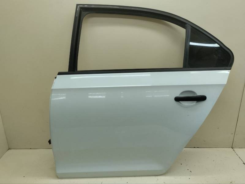 Дверь задняя левая Skoda Rapid 2012-2020 Дверь задняя левая Skoda Rapid 2012-2020