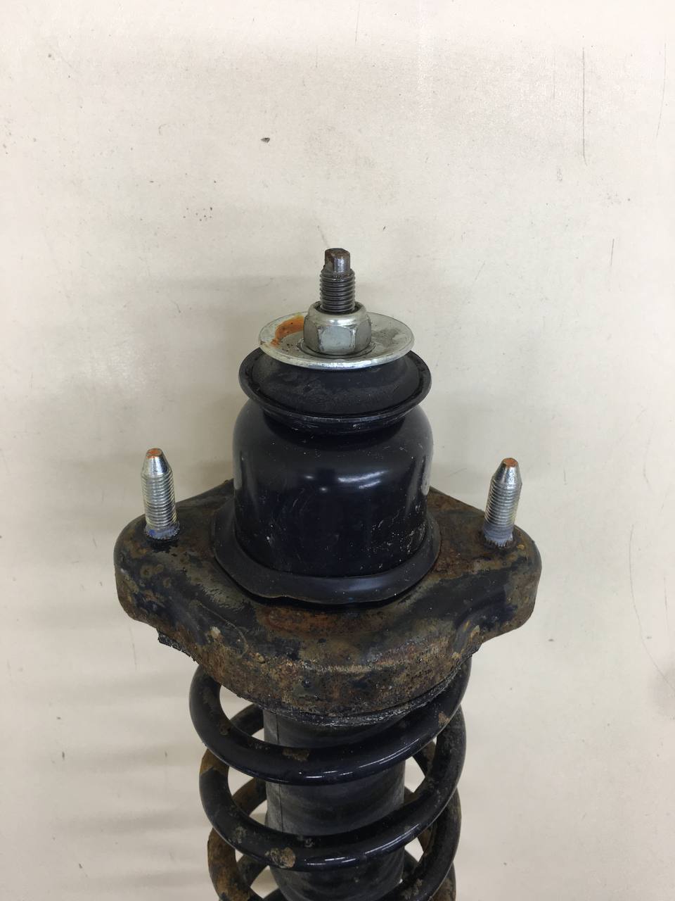 Амортизатор задний Mitsubishi ASX (GA) 2010>