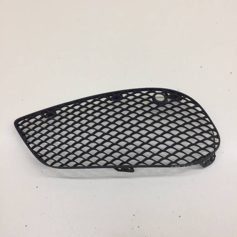 Решетка в бампер левая Mercedes-Benz C-Class (W205) 2014>