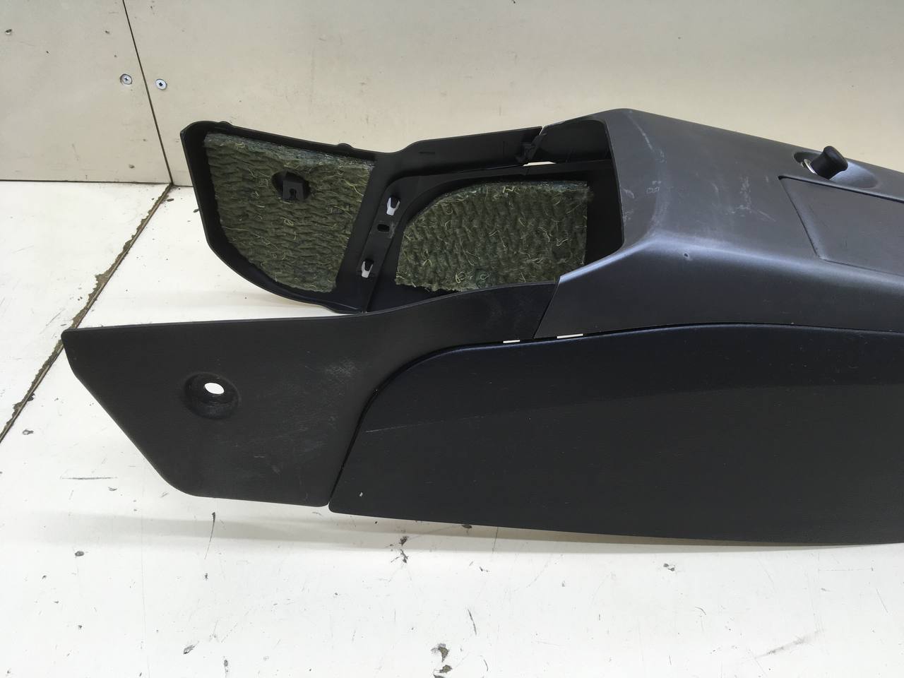 Консоль центральная Mitsubishi Lancer 9  (CS/Classic) 2000-2011