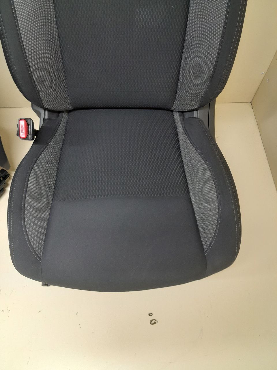 Сиденье (комплект) Nissan Qashqai (J11) 2014> Сиденье (комплект) Nissan Qashqai (J11) 2014>