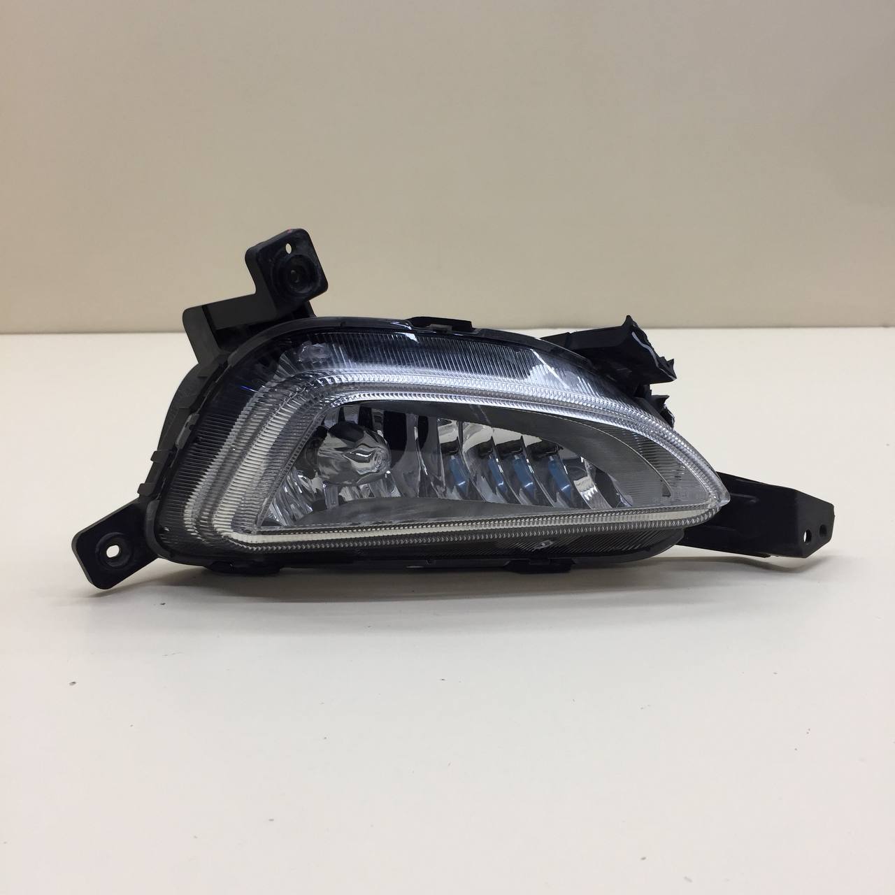 Фара противотуманная правая Hyundai Tucson (TL) 2015-2021 Фара противотуманная правая Hyundai Tucson (TL) 2015-2021