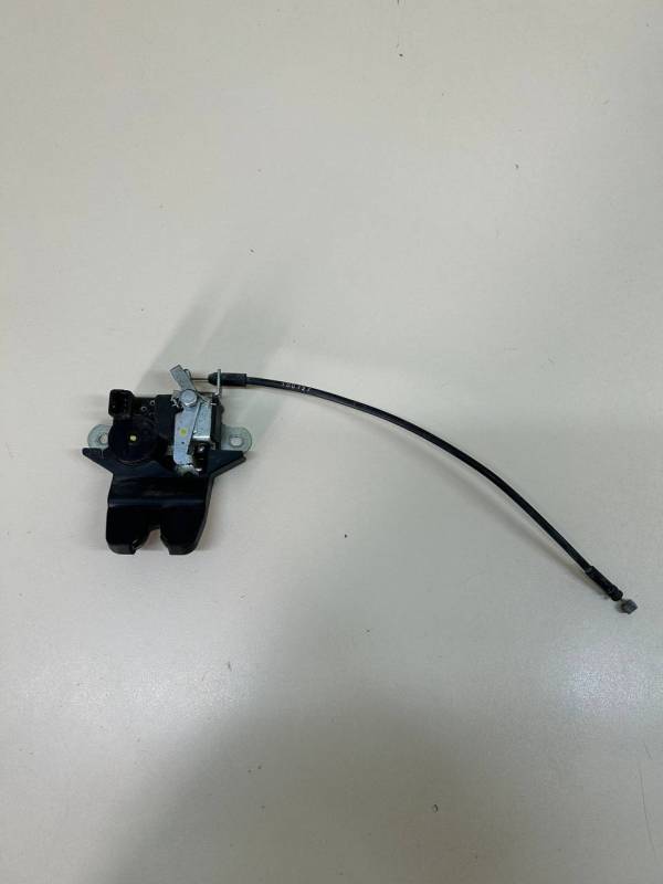 Замок багажника Hyundai Sonata 6 (YF) 2010-2014 Замок багажника Hyundai Sonata 6 (YF) 2010-2014