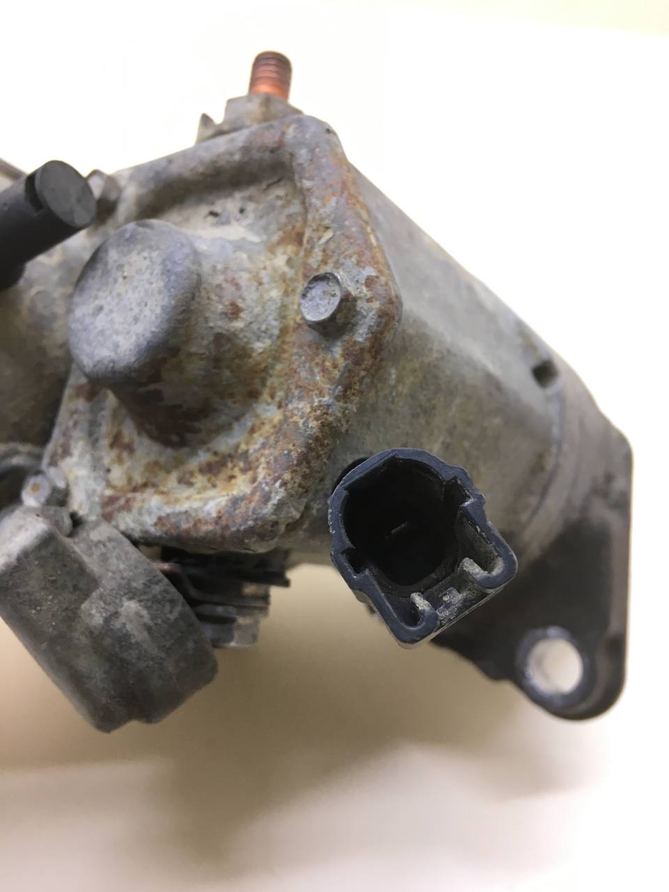 Стартер Toyota Rav 4 (A20) 2000-2005 Стартер Toyota Rav 4 (A20) 2000-2005