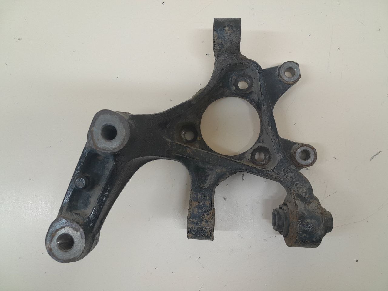 Кулак поворотный задний правый Kia Xceed 2019-2023