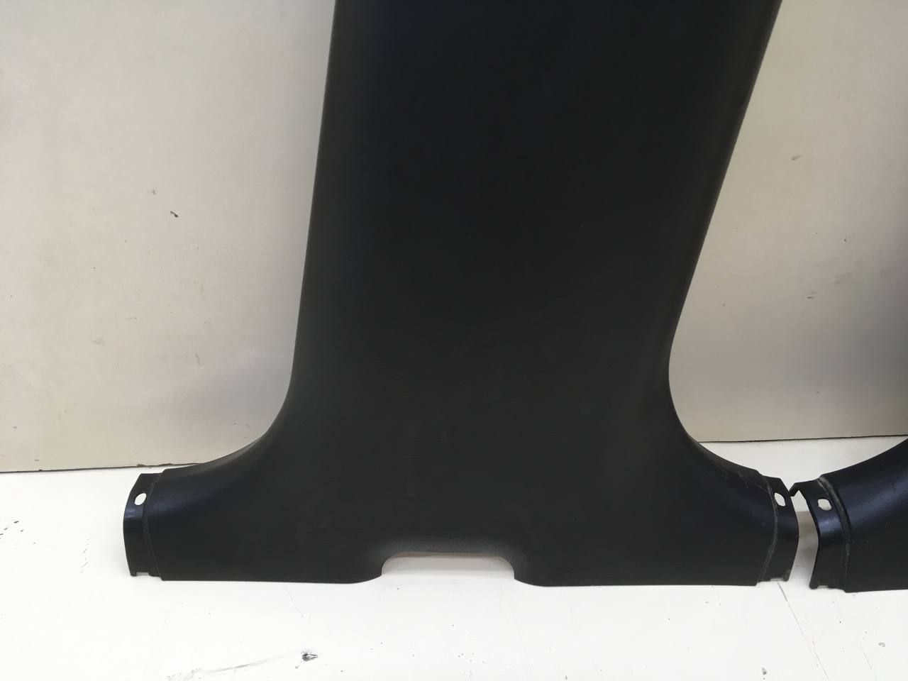 Обшивка стойки Mitsubishi Lancer 9 (CS/Classic) 2000-2011 Обшивка стойки Mitsubishi Lancer 9 (CS/Classic) 2000-2011