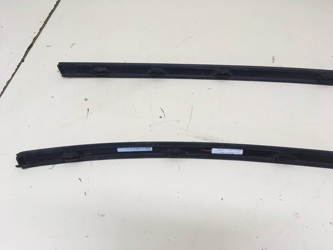 Молдинг Jaguar XE (760) 2014-2021 Молдинг Jaguar XE (760) 2014-2021