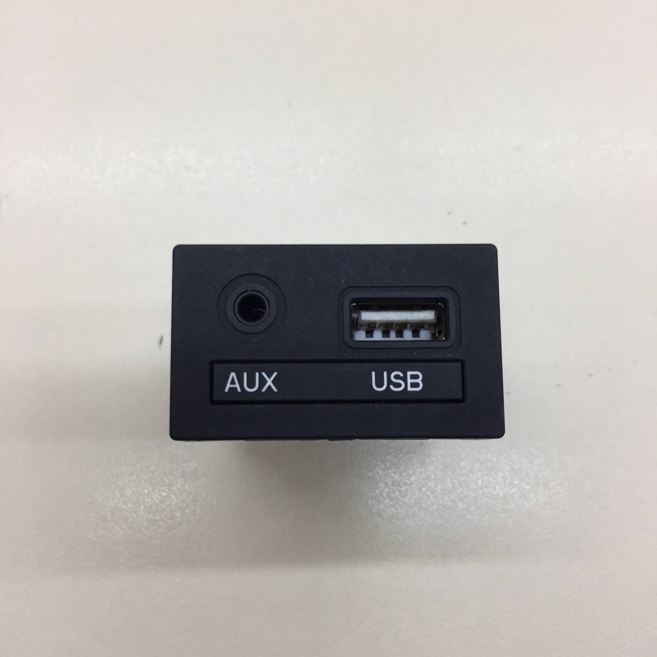 Разъем (USB AUX) Hyundai Solaris (RB) 2010-2017