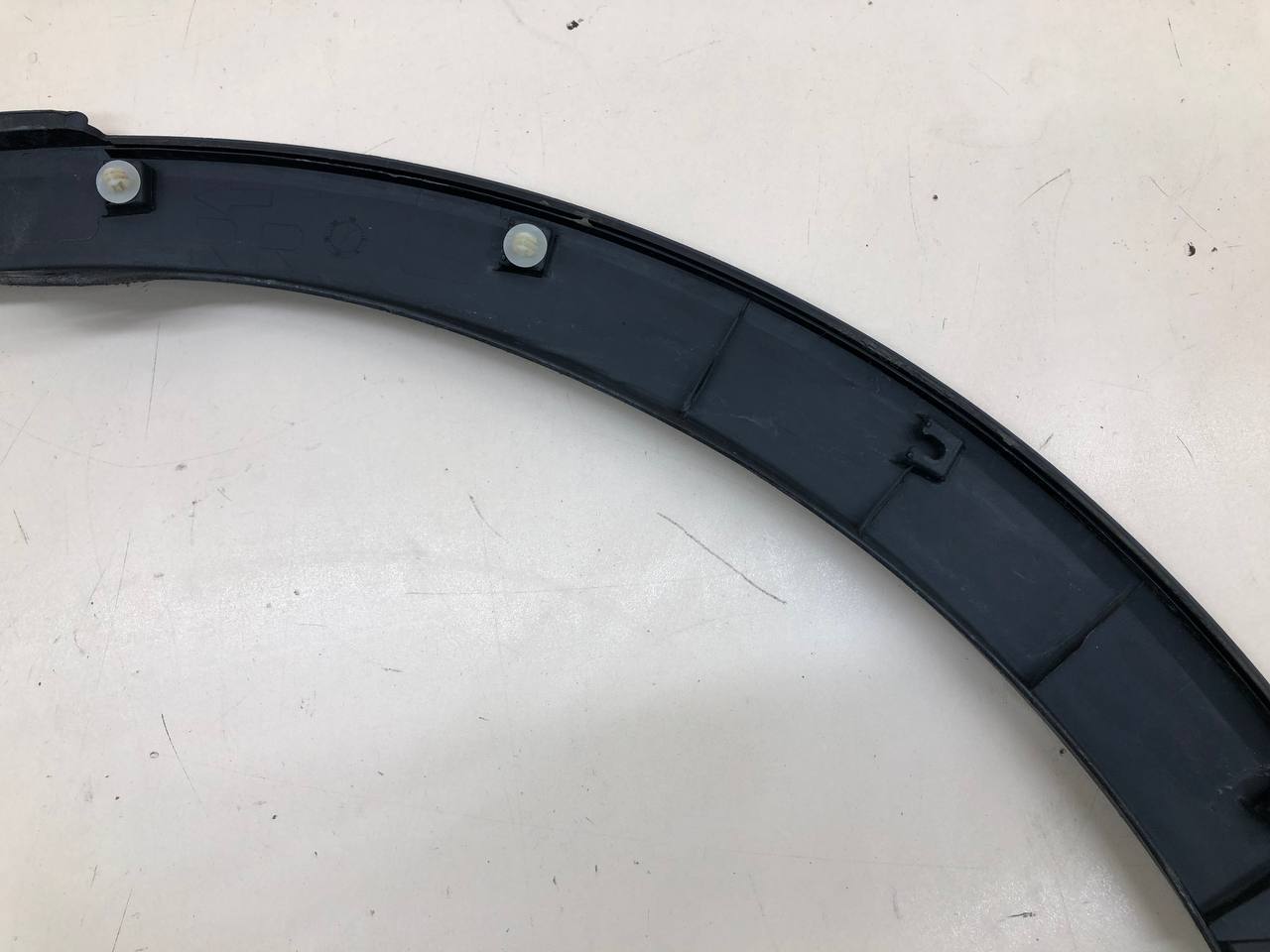 Накладка заднего крыла правого Toyota Rav 4 (XA40) 2013-2019