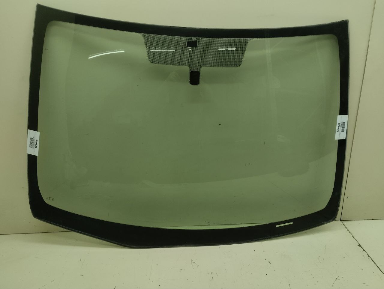 Стекло лобовое (ветровое) Nissan Tiida (C11) 2007-2014