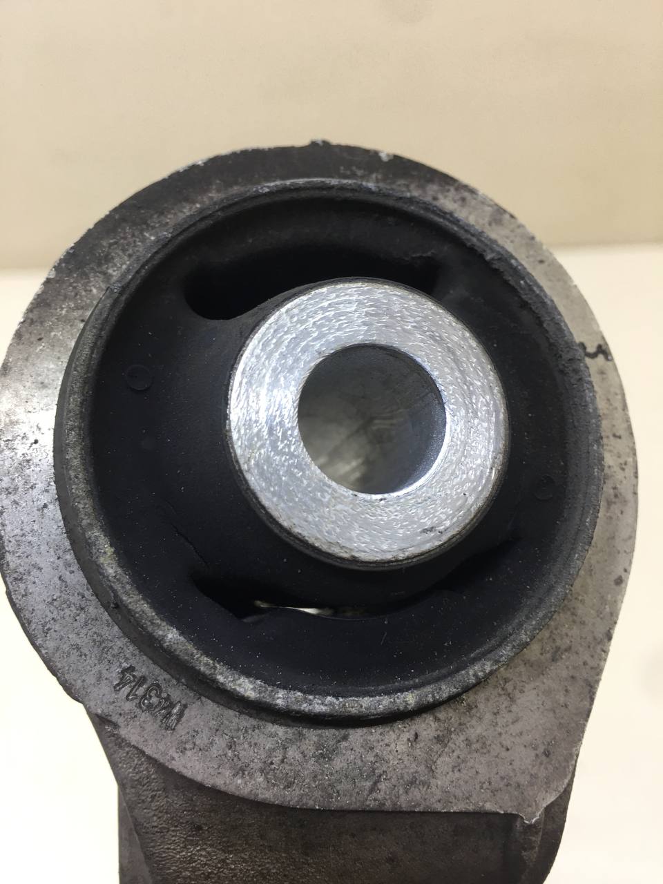 Рычаг задний нижний правый Jaguar XF 2007-2015