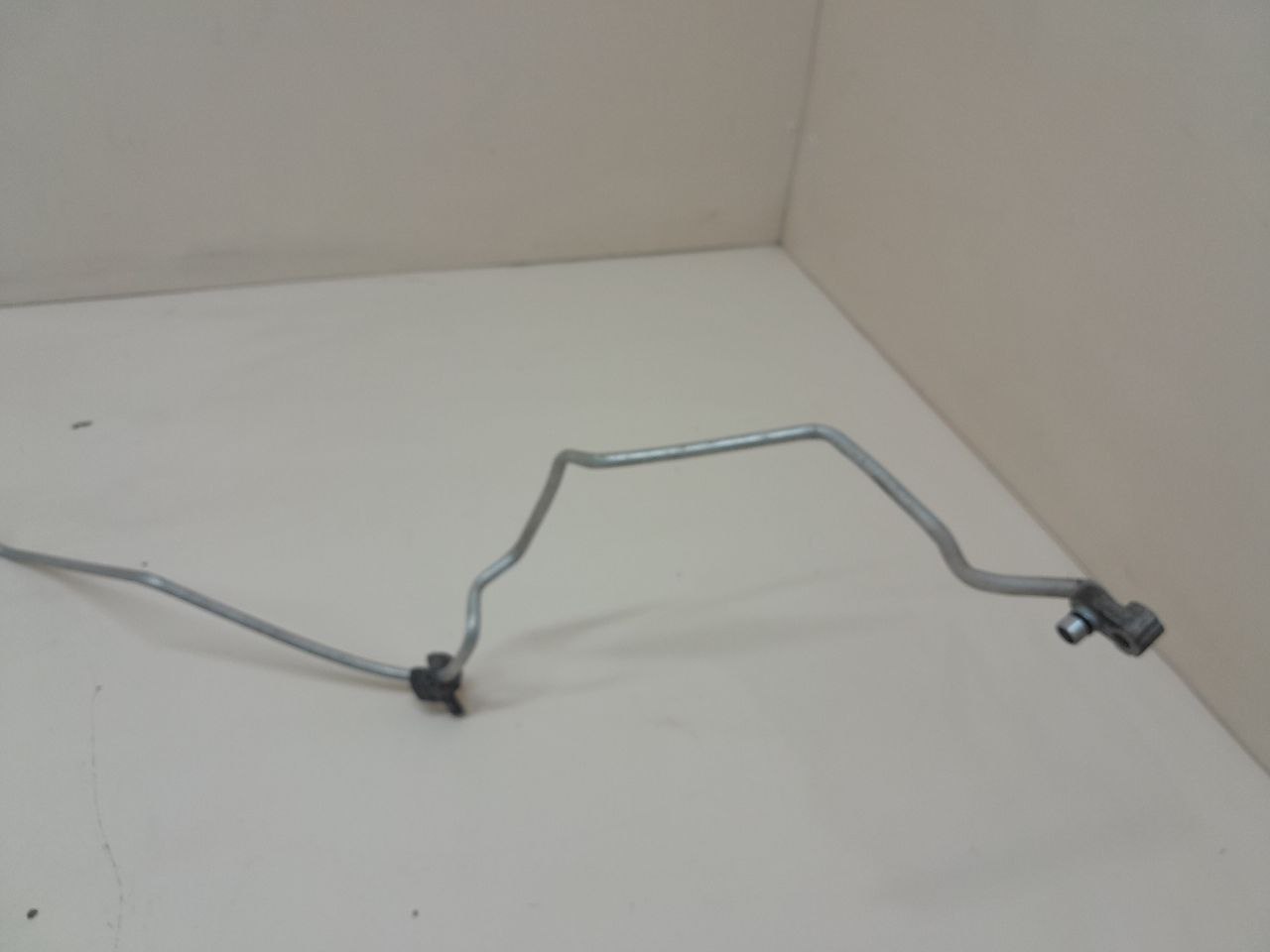 Трубка кондиционера Toyota Auris (E150) 2006-2012 Трубка кондиционера Toyota Auris (E150) 2006-2012