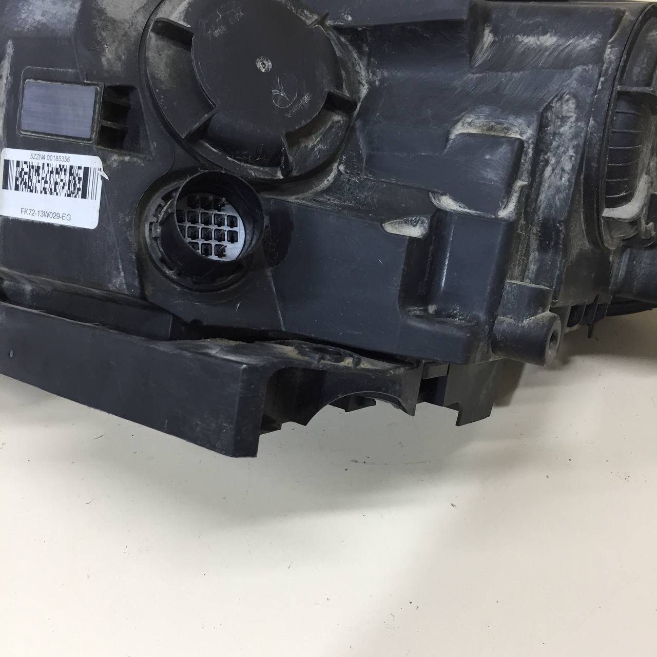 Фара правая Land Rover Discovery Sport 2014>