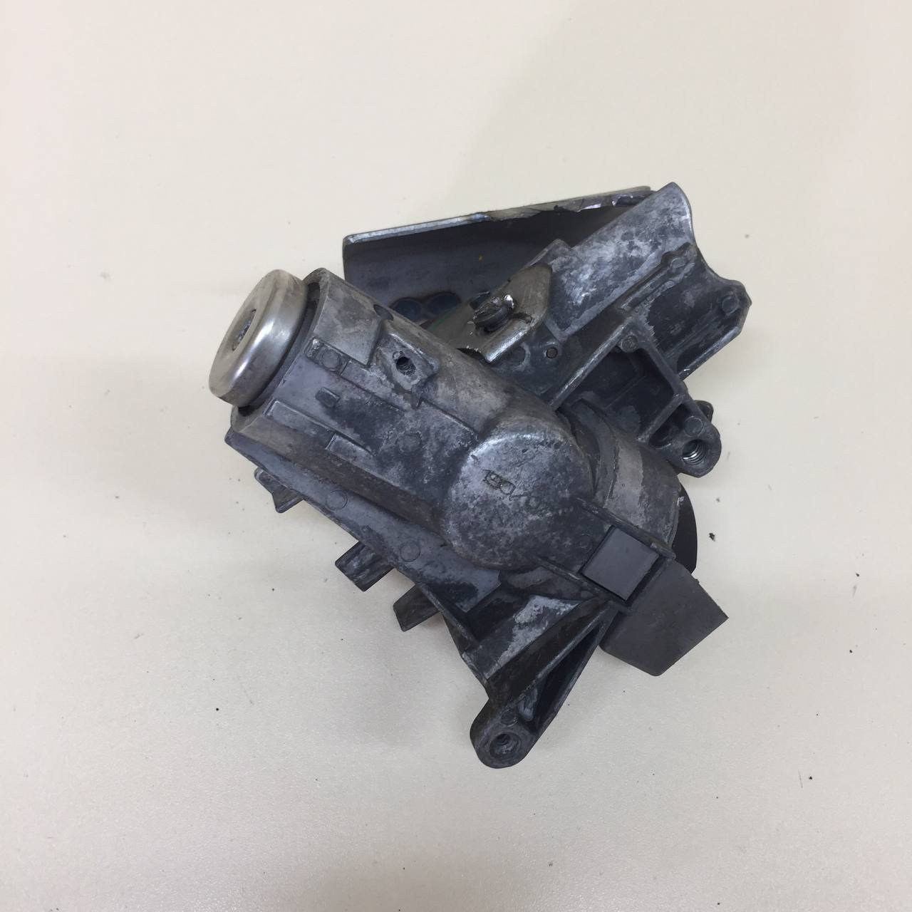 Замок зажигания Ford Fiesta (MK5) 2002-2008 Замок зажигания Ford Fiesta (MK5) 2002-2008
