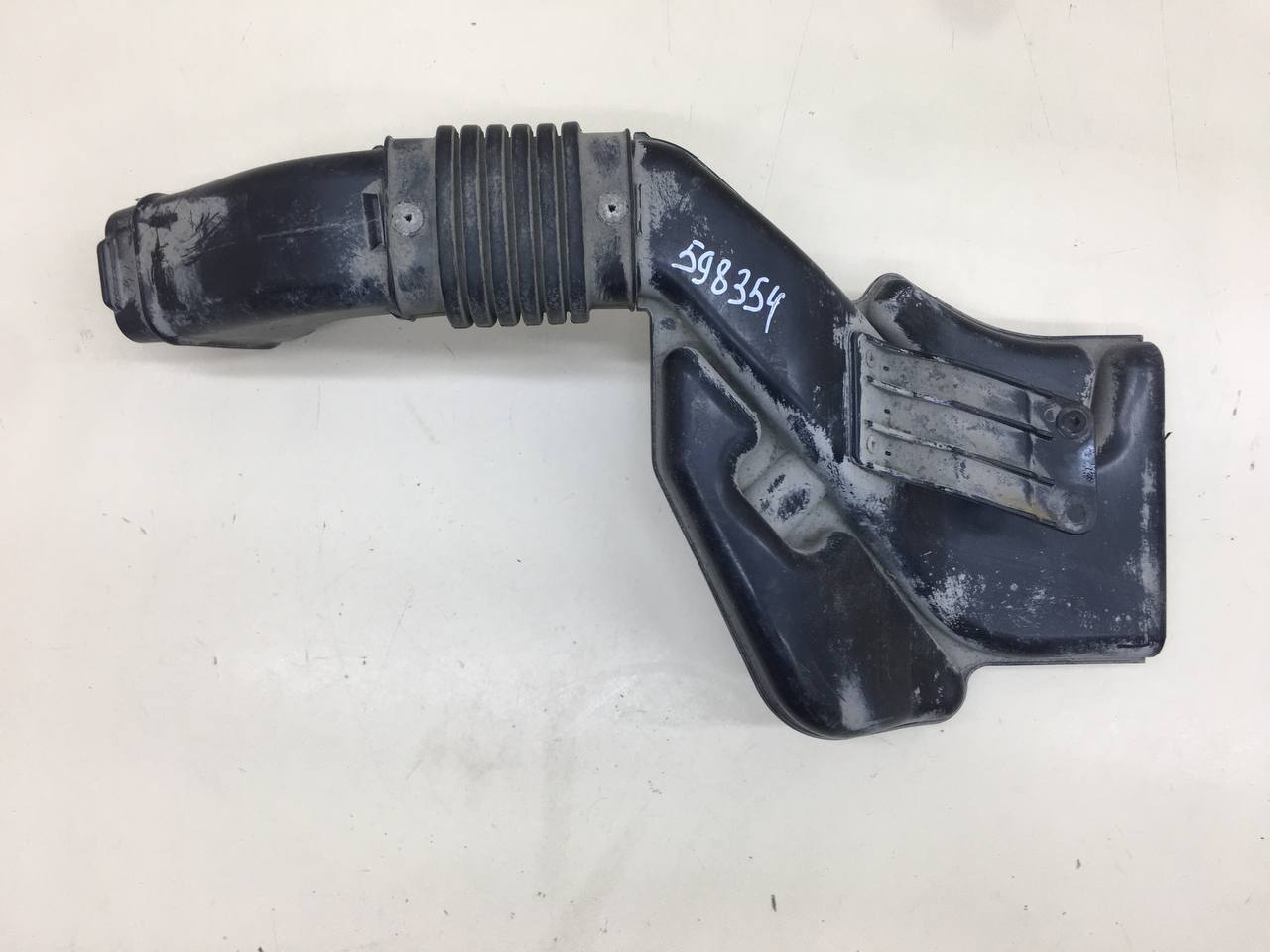 Воздухозаборник (внутри) Mitsubishi ASX (GA) 2010>