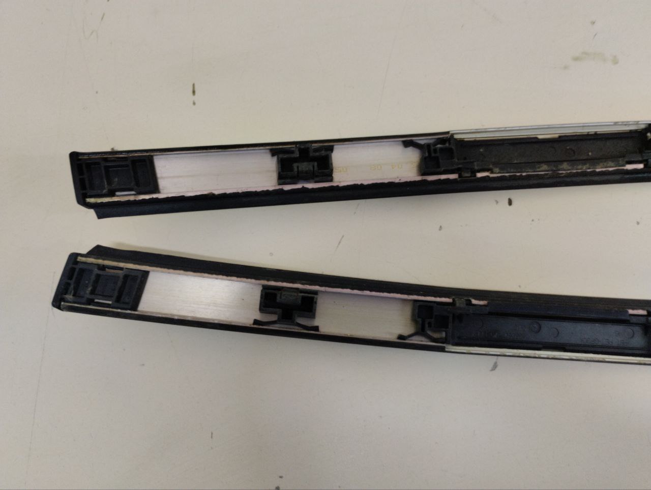 Молдинг крыши правый Peugeot 308 2007>