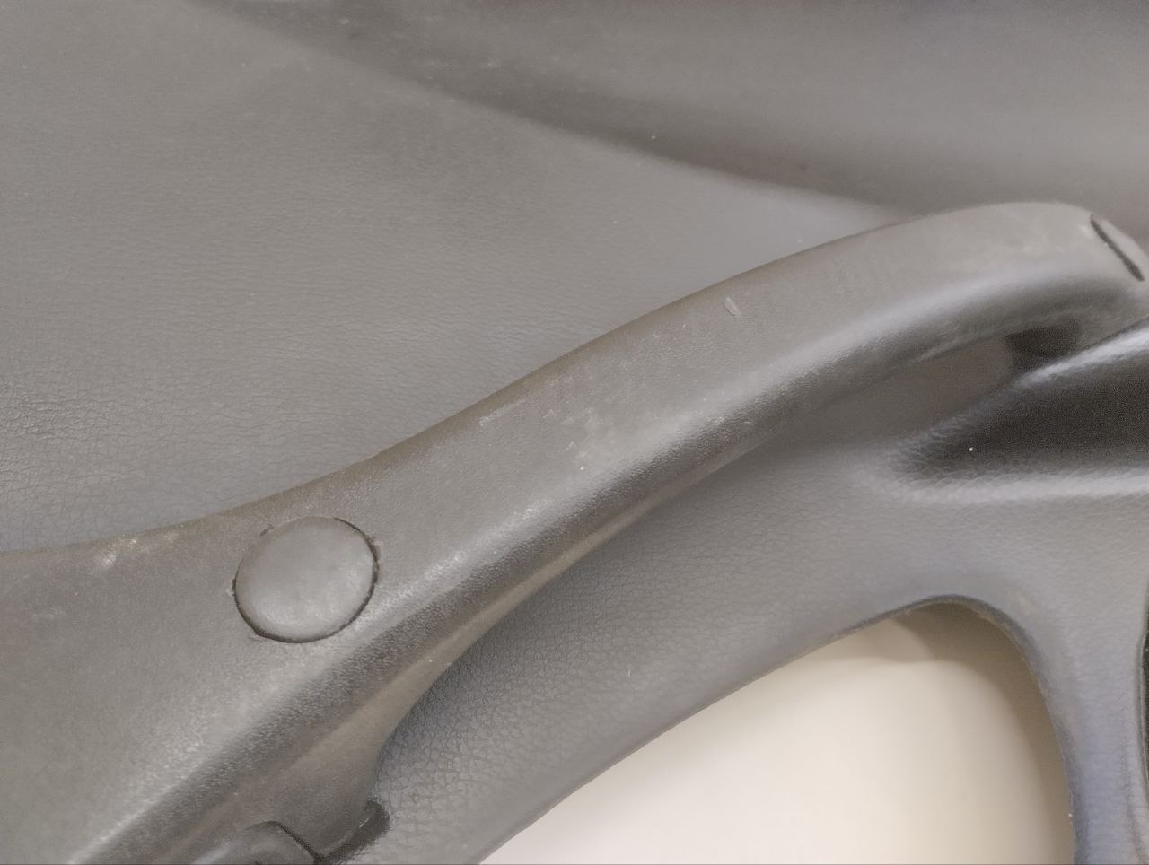 Обшивка двери передней левой Chevrolet Niva 2009-2020