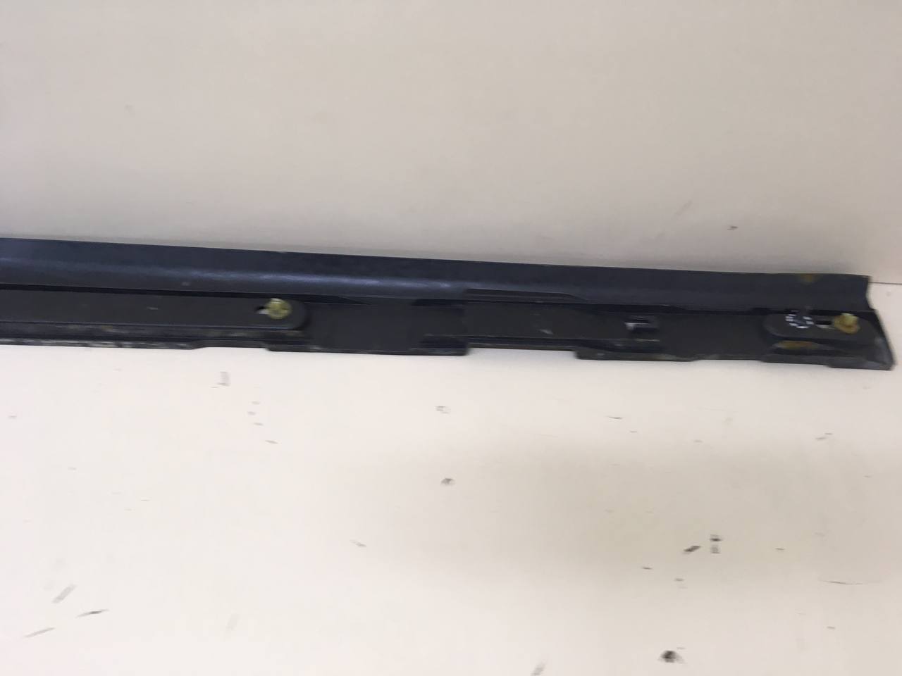 Накладка на порог (наружная) Ford Focus 2 (DB) 2008-2011 Накладка на порог (наружная) Ford Focus 2 (DB) 2008-2011