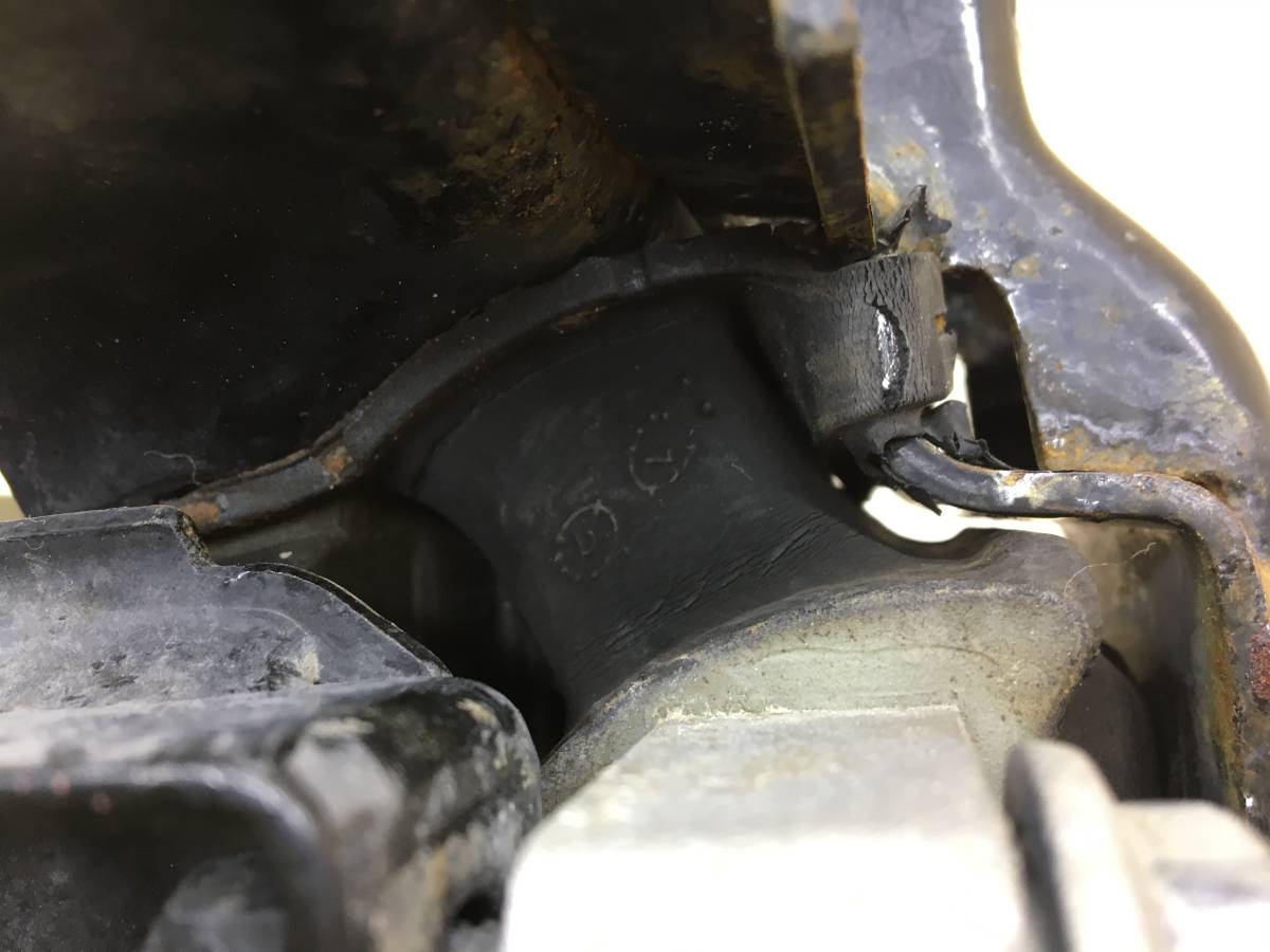 Опора КПП левая Volkswagen Polo (MK5) 2011-2020