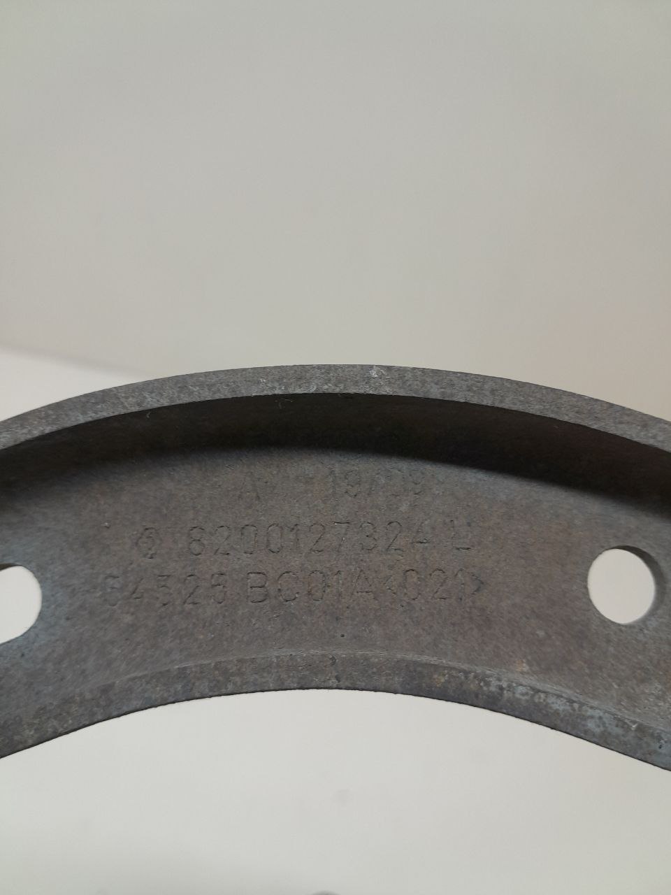 Кронштейн передней балки Nissan Note (E11) 2006-2013 Кронштейн передней балки Nissan Note (E11) 2006-2013