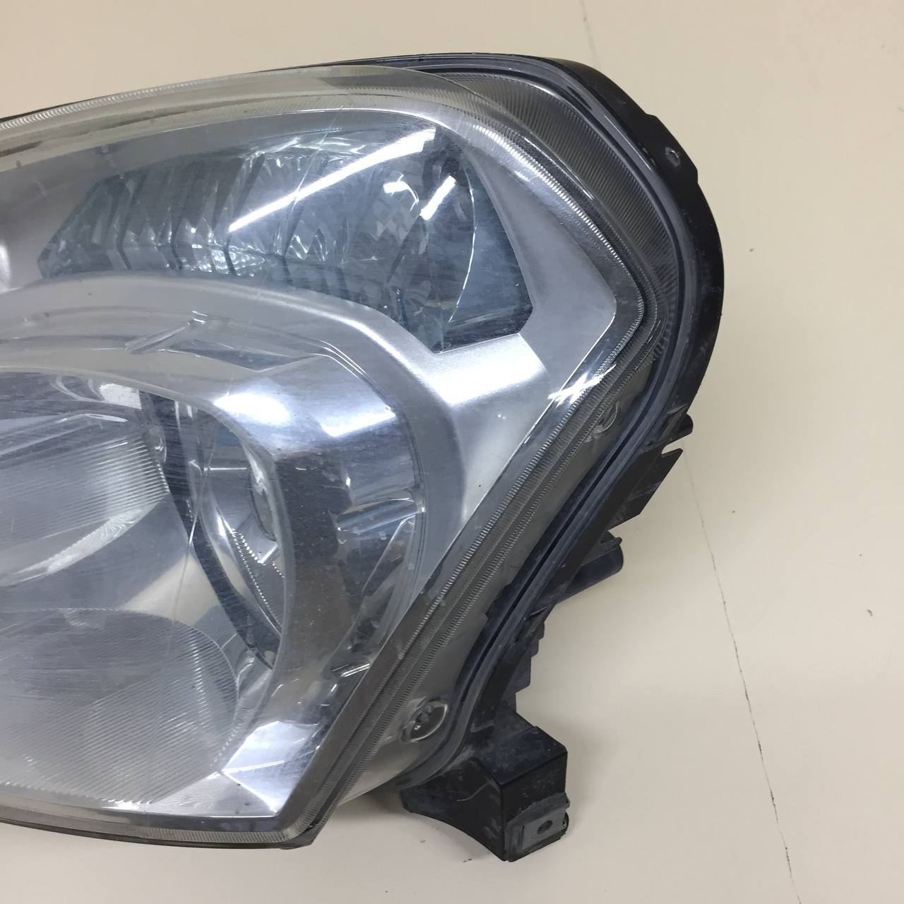 Фара левая Nissan Qashqai (J10) 2006-2013 Фара левая Nissan Qashqai (J10) 2006-2013