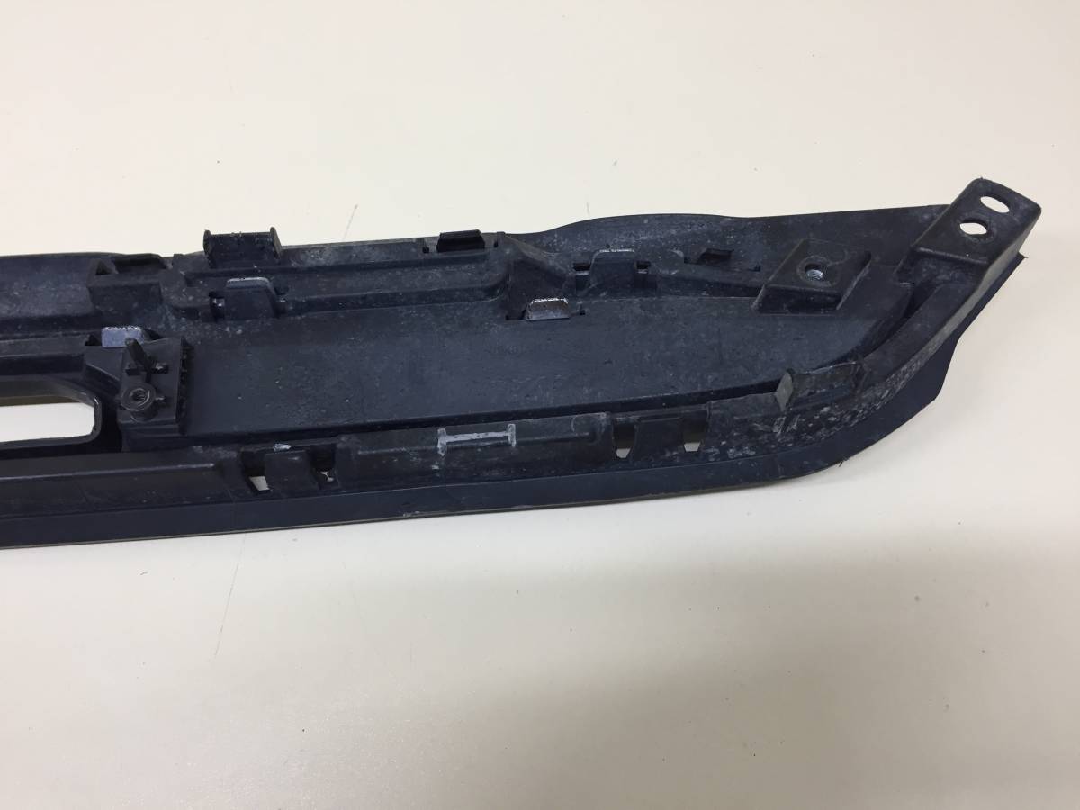 Решетка в бампер центральная Haval Haval F7 2019>