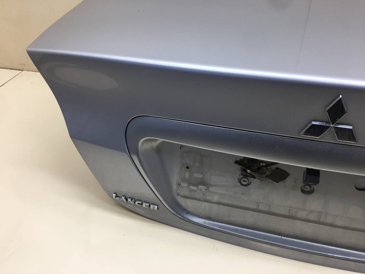 Крышка багажника Mitsubishi Lancer 9  (CS/Classic) 2000-2011